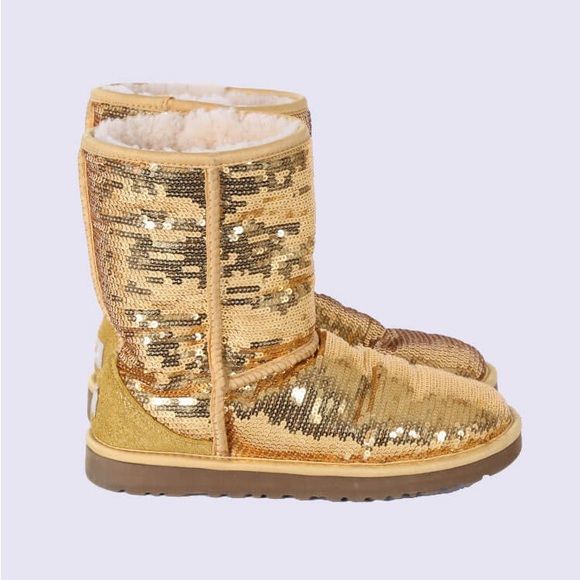 UGG
Classic Short Sequins Boots Gold 38 - Picture 2 of 11
